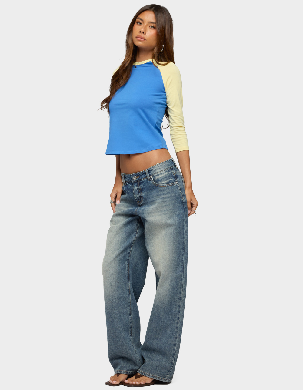 EDIKTED Emana Contrast Raglan Top - BLUE