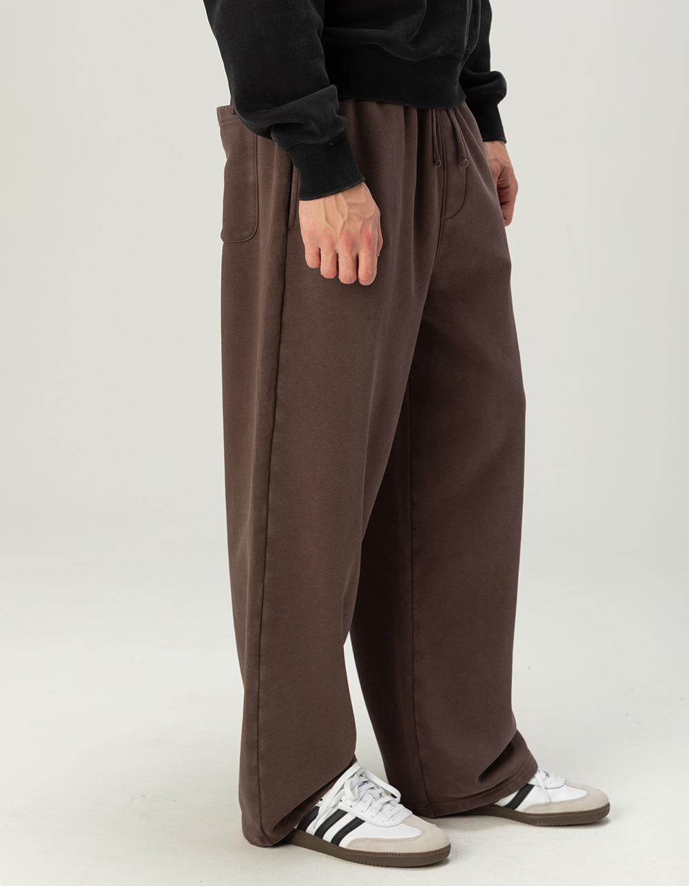 RSQ Mens Extra Baggy Sweatpants - BROWN