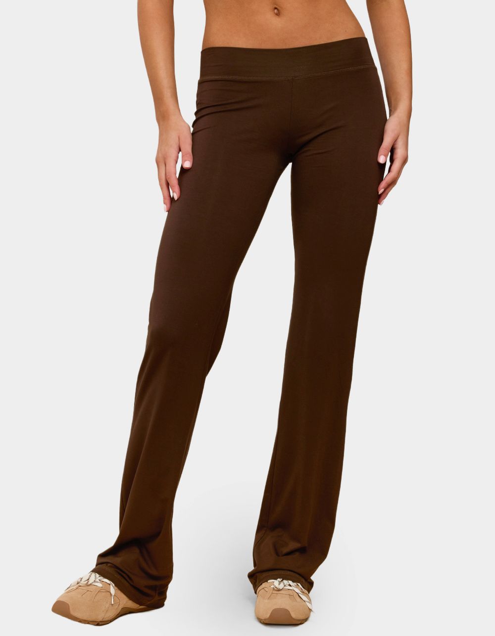 EDIKTED Callan Flared Pants - BROWN