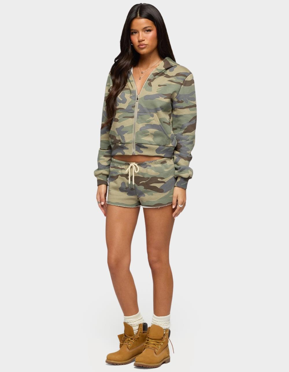 EDIKTED Lynette Zip Up Hoodie - DK GREEN