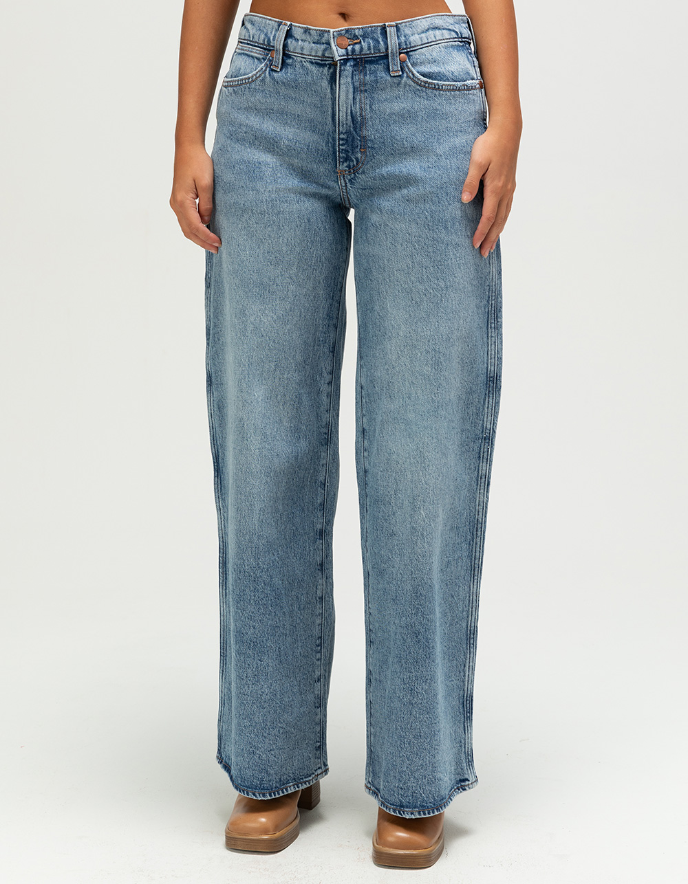 WRANGLER Low Rise Womens Baggy Jeans - LT BLAST