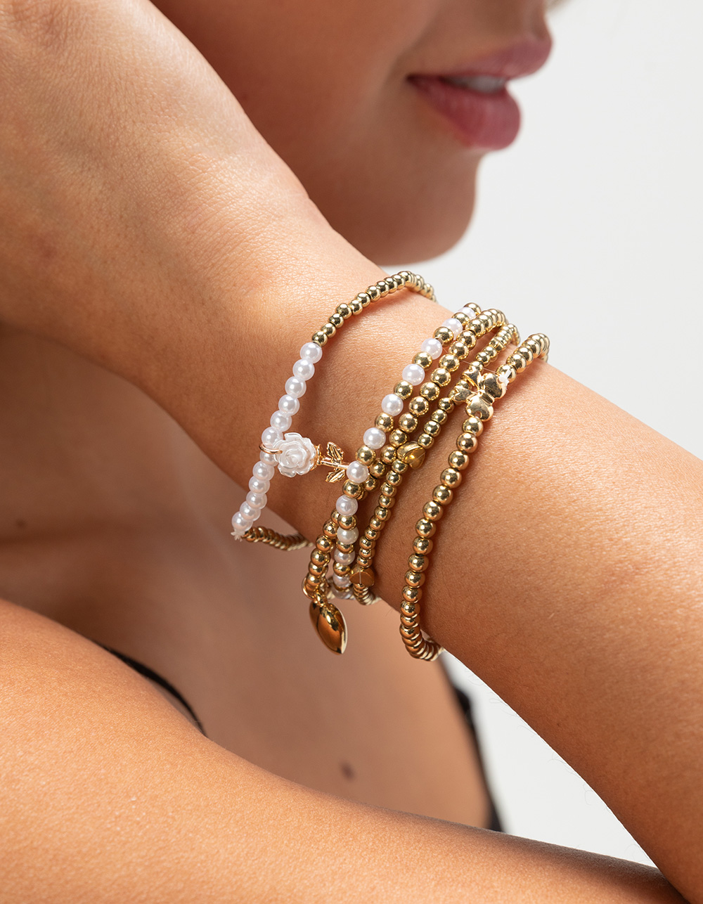 FULL TILT 5 Pack Rose/Bow/Heart Beaded Bracelets - GOLD