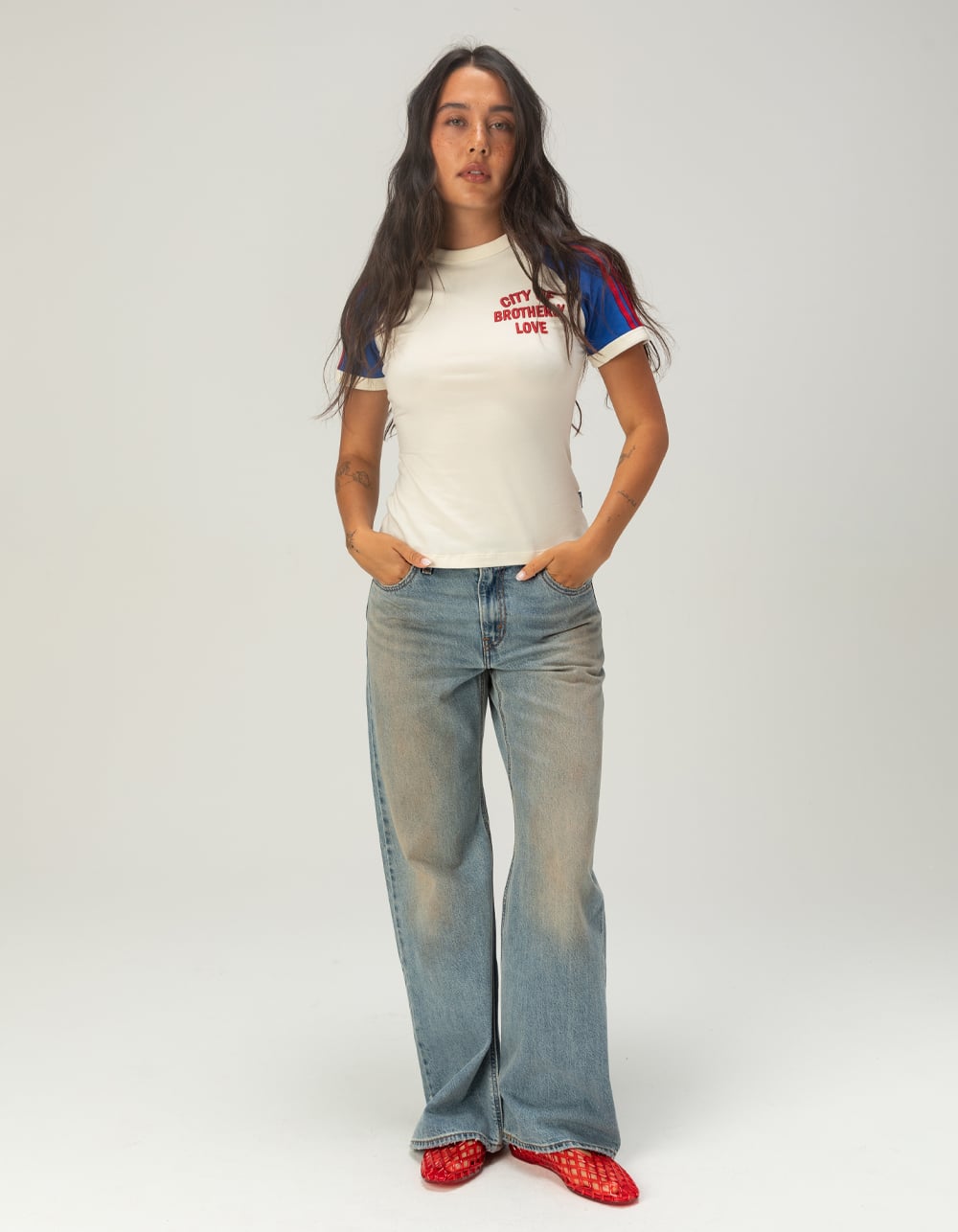 ADIDAS Originals FIFA World Cup 26™ Host City Philadelphia Womens Fitted Tee - Cream Combo