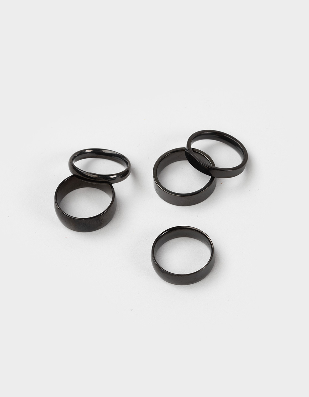 RSQ 5 Pack BLACK Ring Set