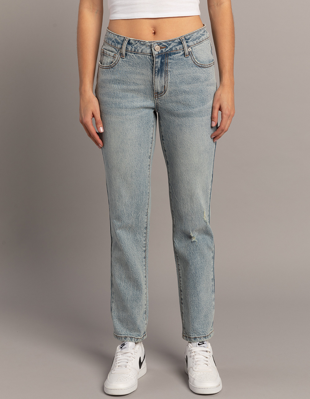 RSQ Womens Low Rise Straight Jeans - LIGHT WASH | Tillys