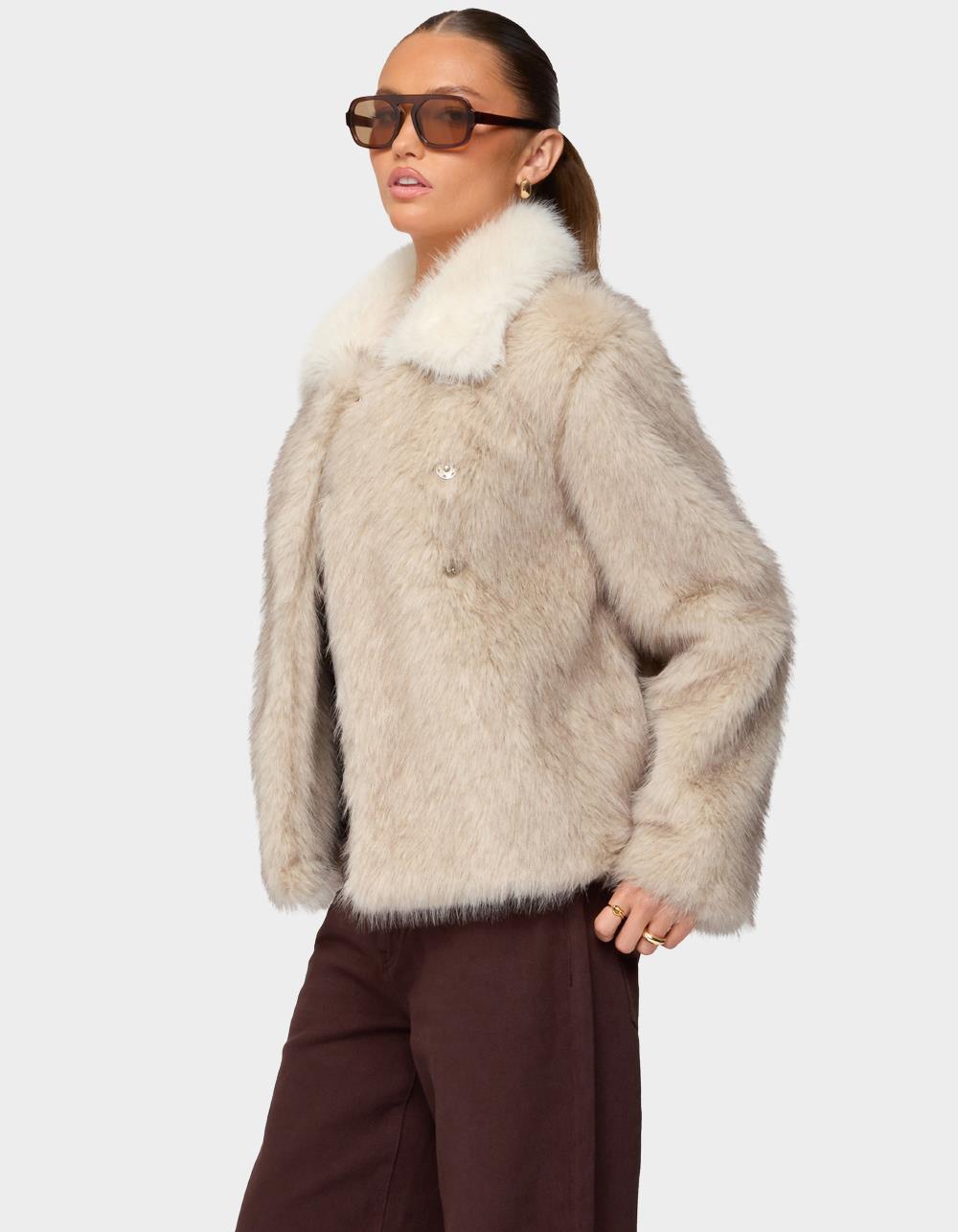 EDIKTED Contrast Collar Faux Fur Jacket - BROWN