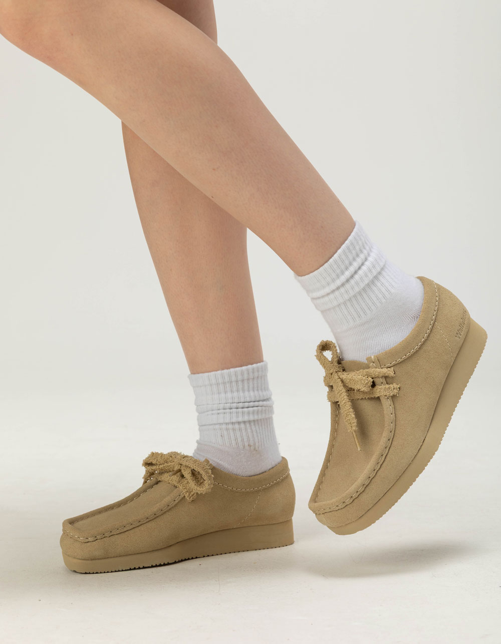 CLARKS Wallabee Lite Womens Shoes