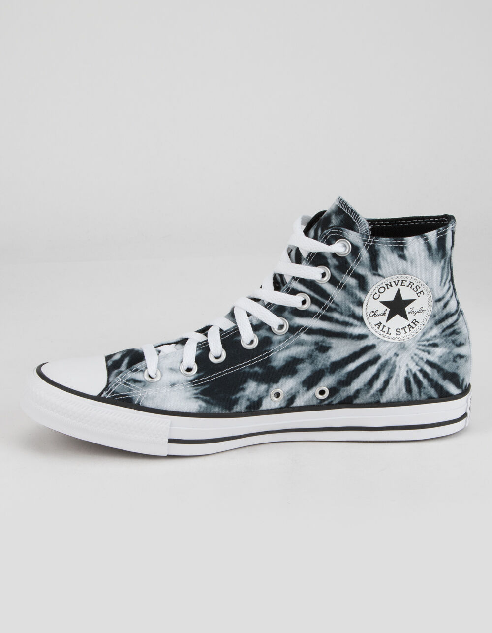 unisex twisted vacation star player low top