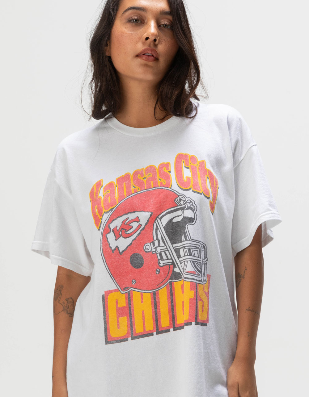 JUNK FOOD Kansas City Chiefs Throwback Womens Oversized Tee - WHITE