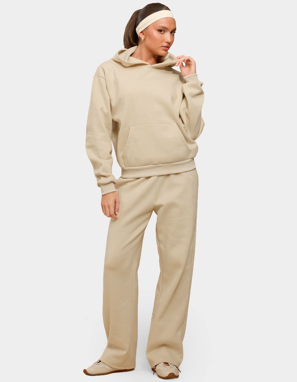 EDIKTED Kyrie Hoodie - BEIGE