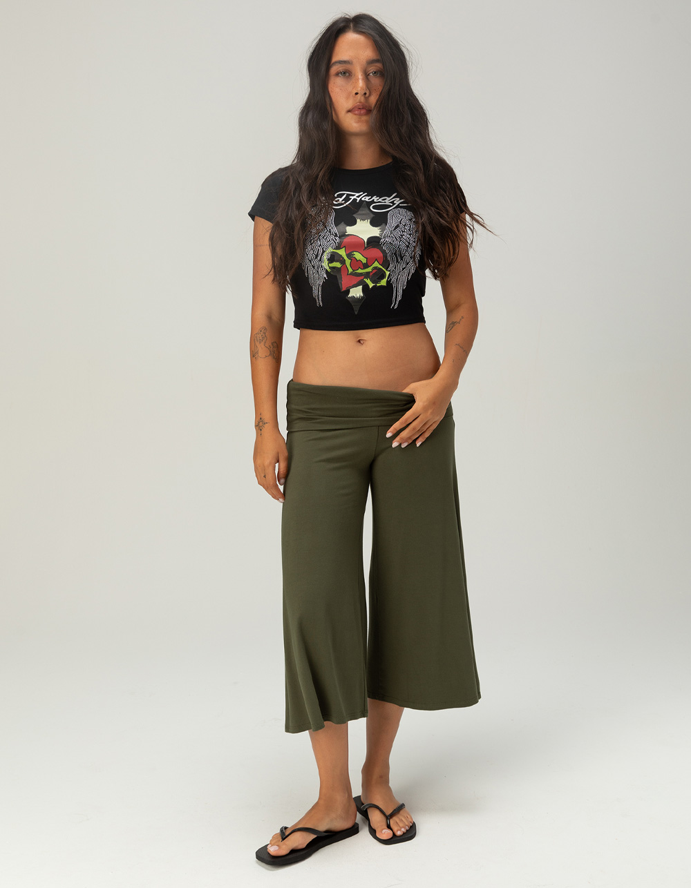 ED HARDY Sacred Heart Womens Baby Tee - BLACK