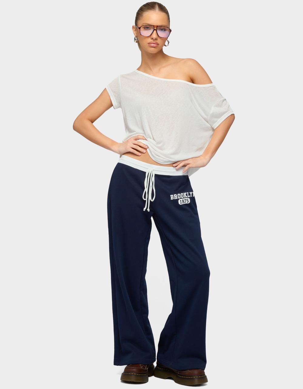 EDIKTED Petite Brookie Sweatpants - NAVY
