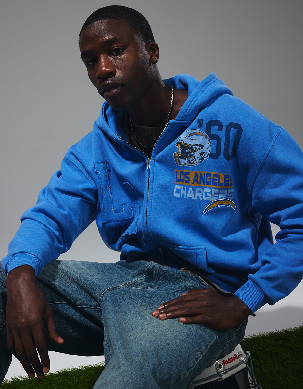 THE WILD COLLECTIVE Los Angeles Chargers Mens Zip-Up Hoodie - BLUE