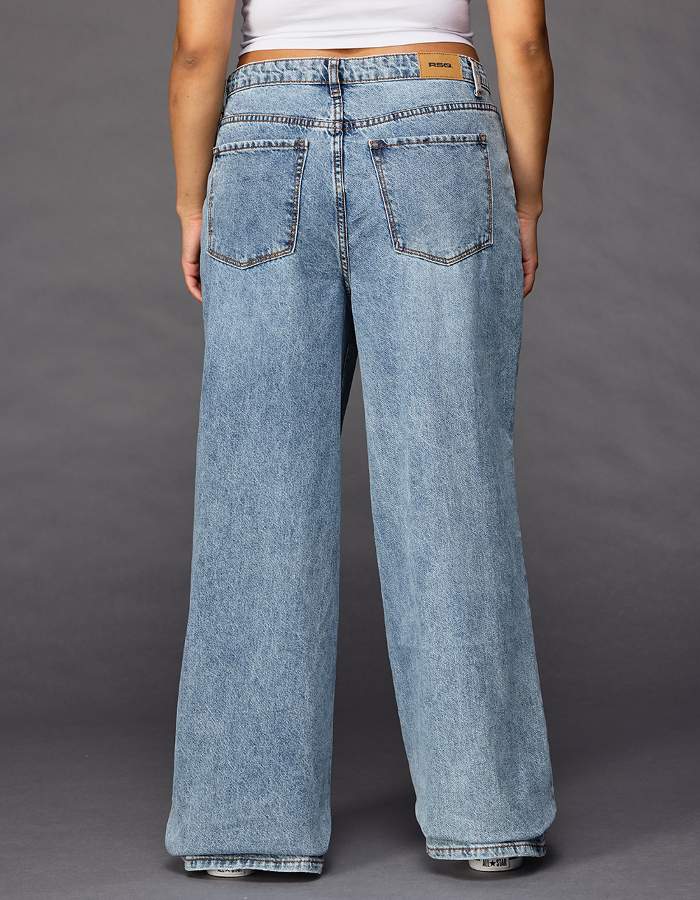 RSQ Womens Low Rise Wide Leg Jeans - LIGHT WASH