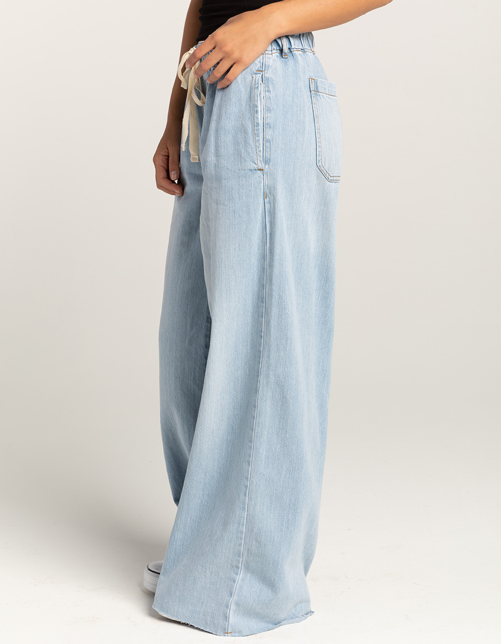RSQ Womens Mid Rise Tie Front Denim Wide Leg Jeans - LIGHT WASH