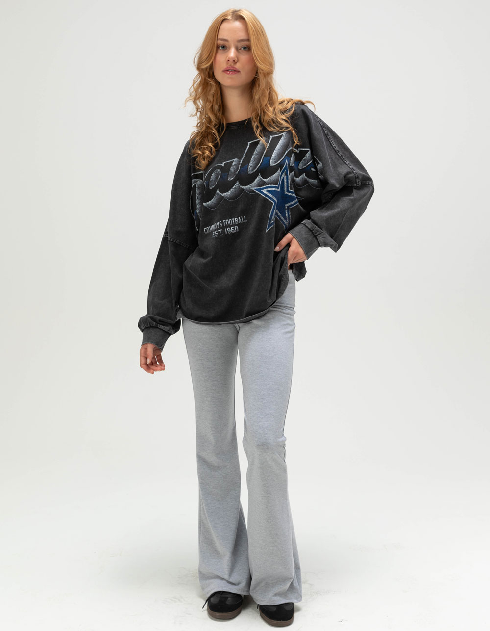 THE WILD COLLECTIVE Dallas Cowboys Womens Long Sleeve Tee - BLACK