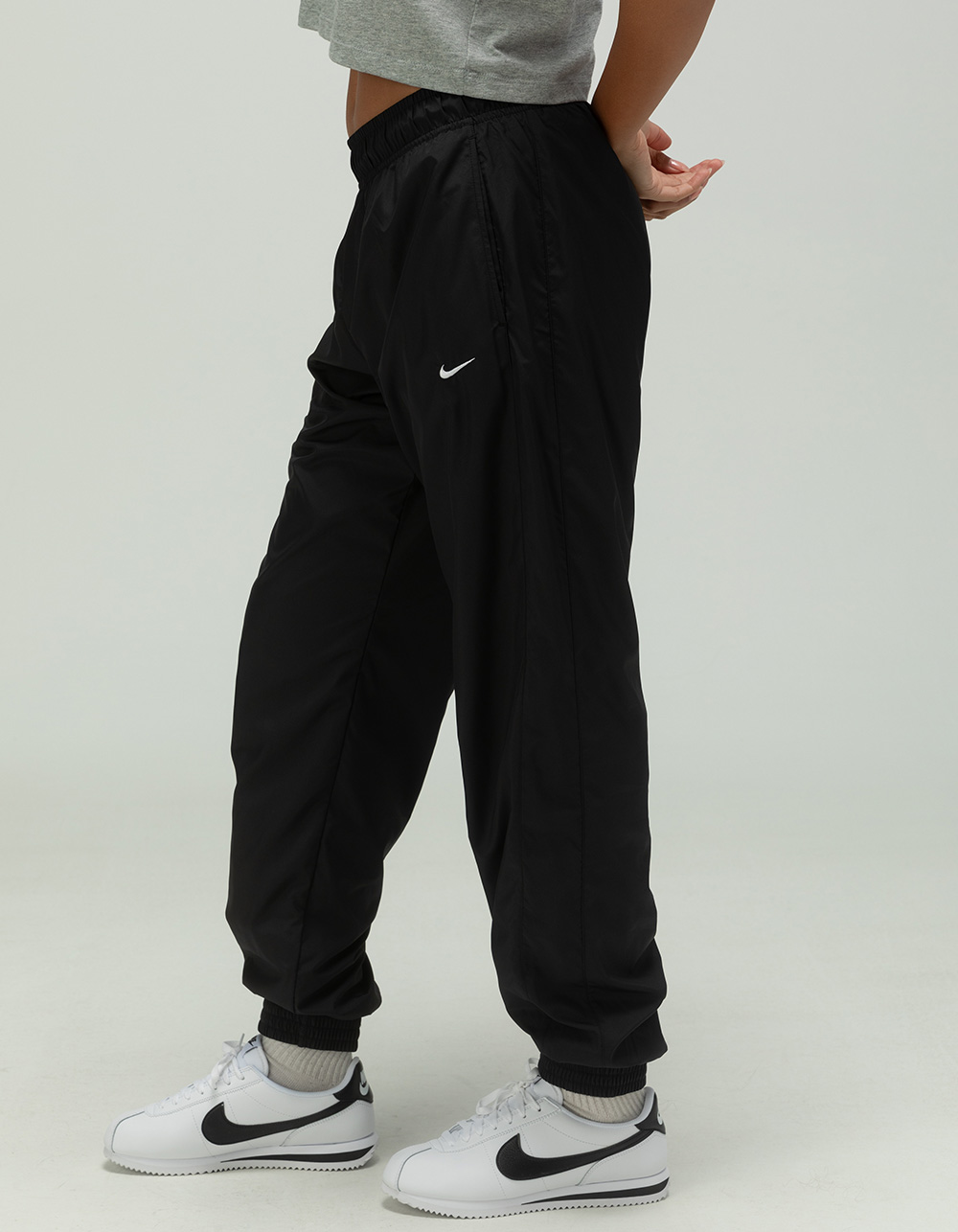 NIKE Sportswear Essential Womens Joggers - BLACK