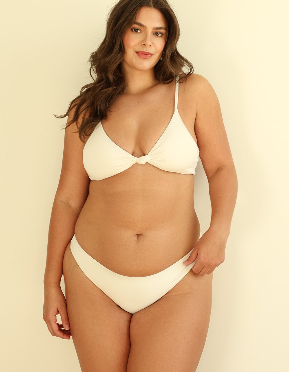 DIPPIN' DAISY'S Zen Knotted Triangle Bikini Top - WHITE