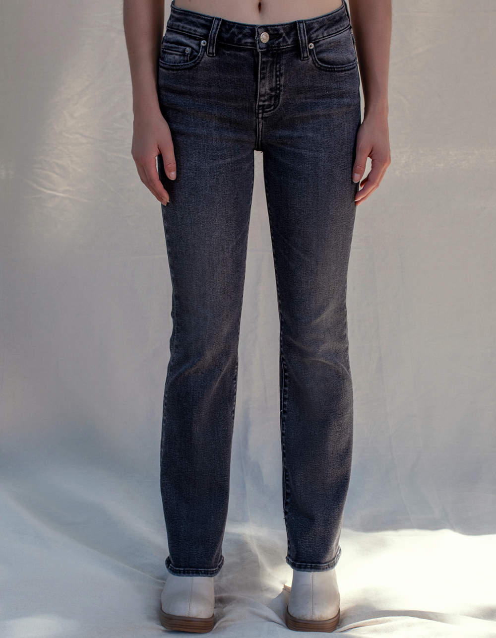 DAZE DENIM Y2K Womens Low Rise Boot Cut Jeans WASHED BLACK Tillys