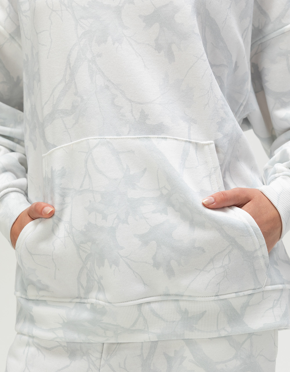 TILLYS Kanga Pocket Womens Hoodie - CAMO