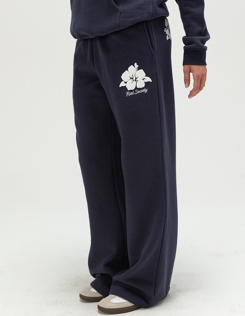 RIOT SOCIETY Beach Womens Wide Leg Sweatpants - NAVY