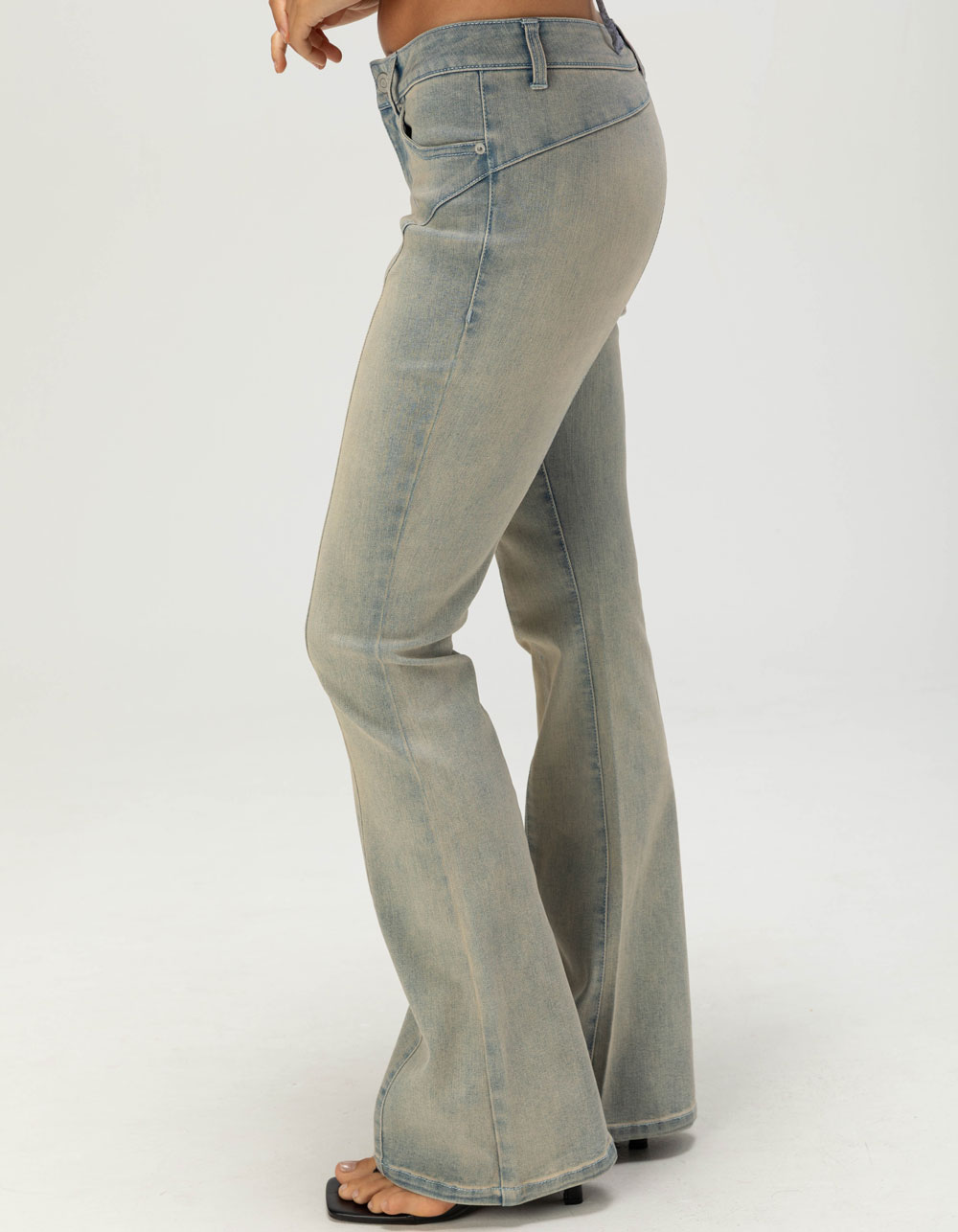 WEST OF MELROSE Womens Ultra Low Rise Seam Bootcut Jeans - LIGHT WASH