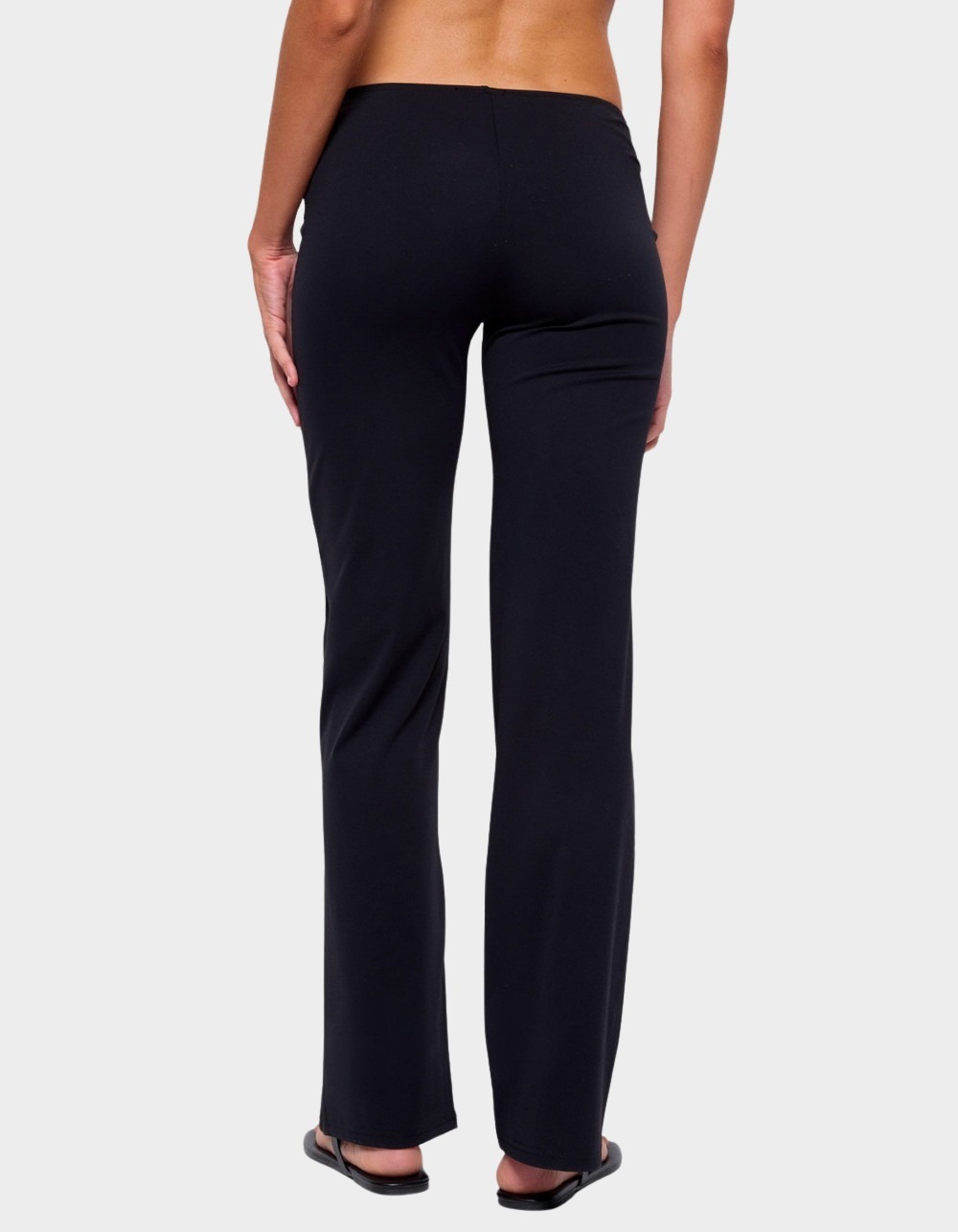 EDIKTED Anika Scooped Straight Leg Pants