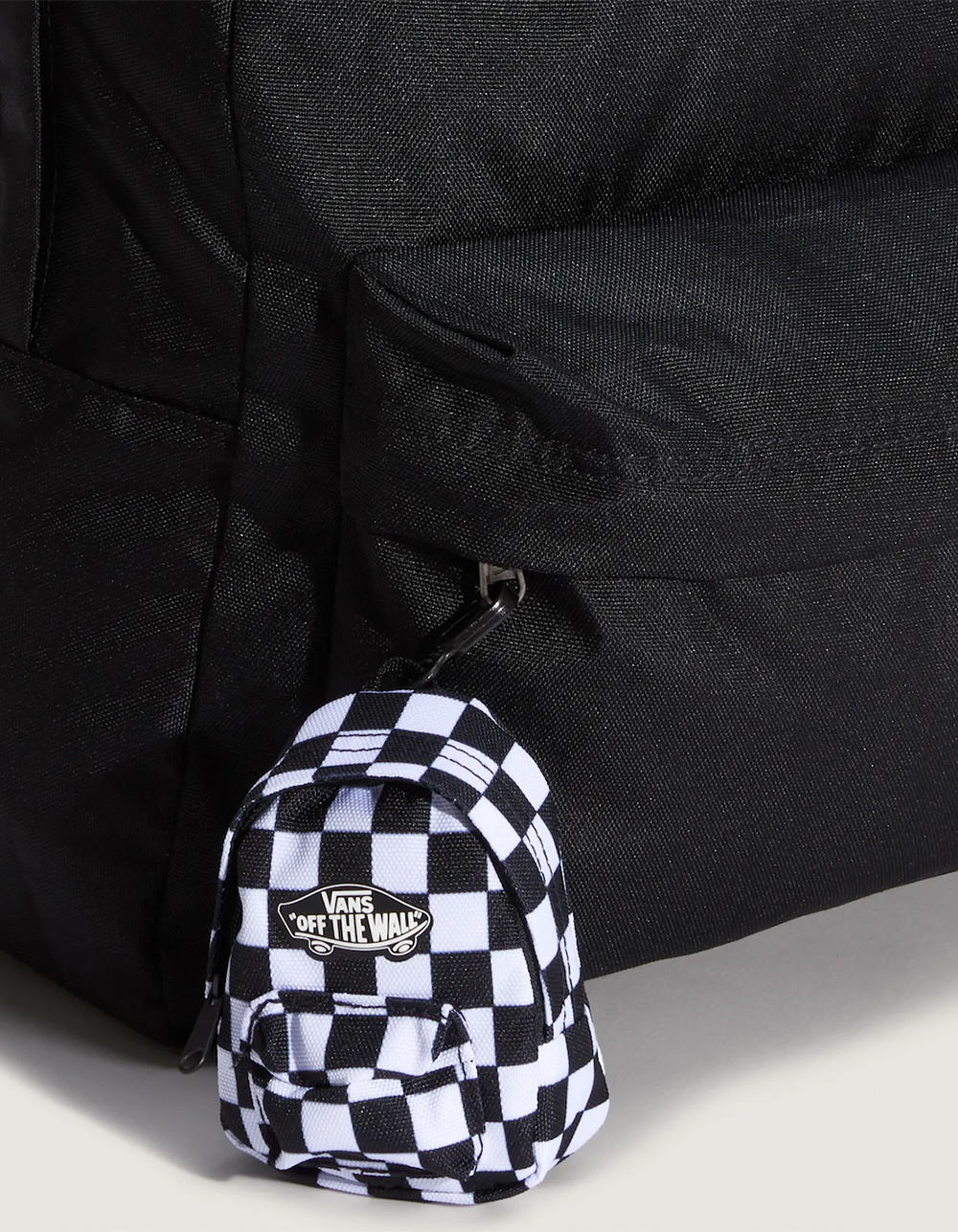 VANS Micro Old Skool Backpack Bag Charm - BLK/WHT