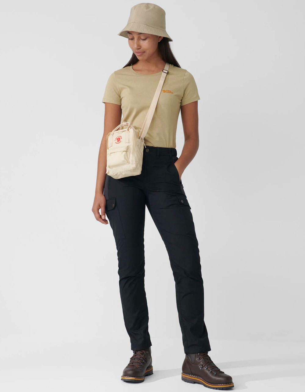 FJALLRAVEN Kånken Sling Crossbody Bag - SUNSTONE ORANGE