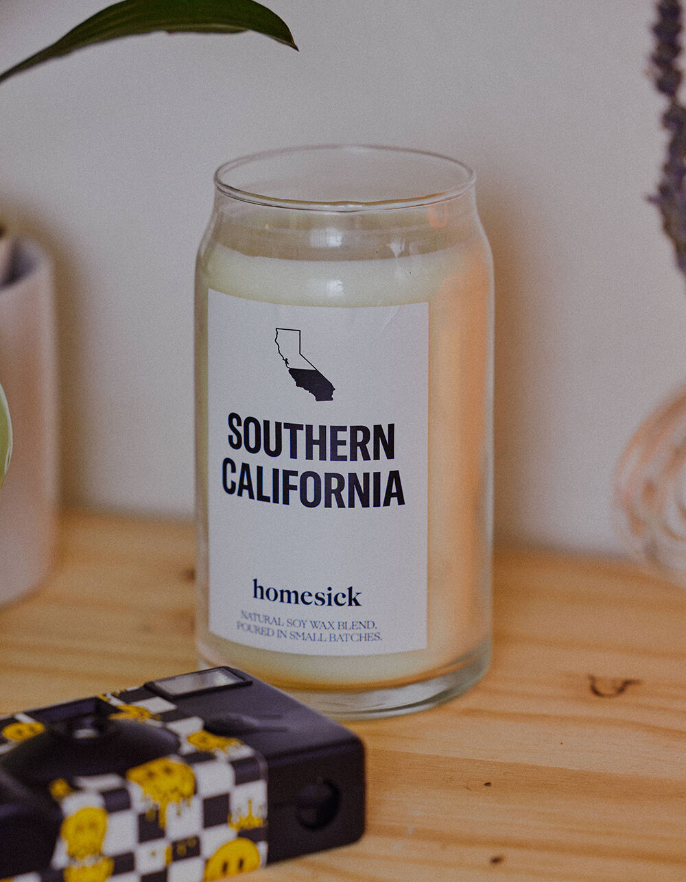 HOMESICK SoCal Southern California Candle WHITE Tillys
