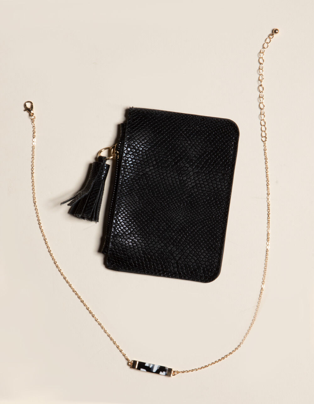 WEST OF MELROSE Black Wallet & Necklace Gift Set - BLACK | Tillys