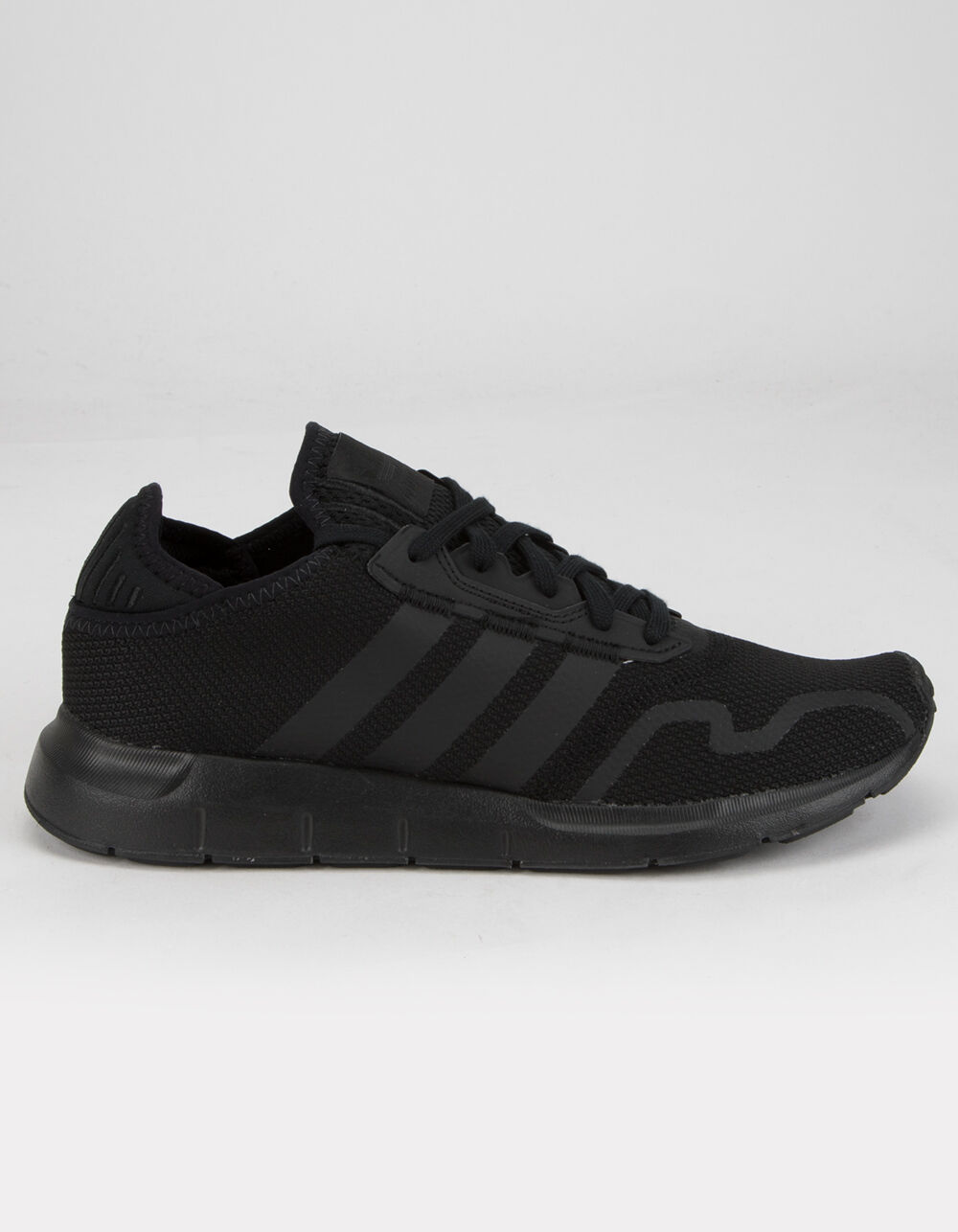 ADIDAS Swift Run X Shoes BLK/BLK Tillys