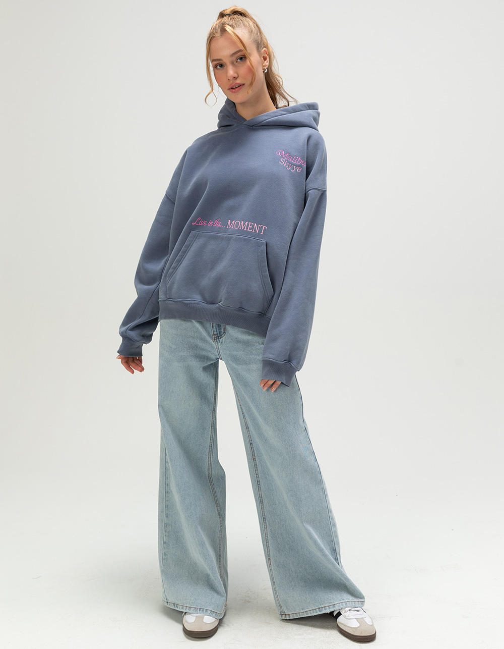 MALIBU SKYYE Live The Moment Embroidered Womens Hoodie - NAVY