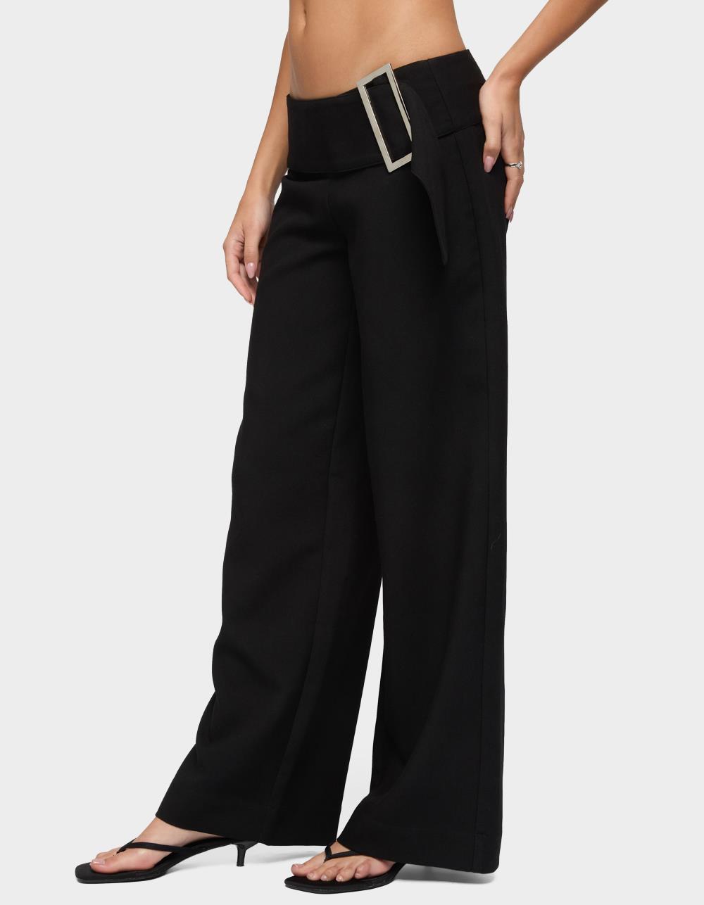 EDIKTED Cerise Buckle Low Rise Baggy Pants - BLACK