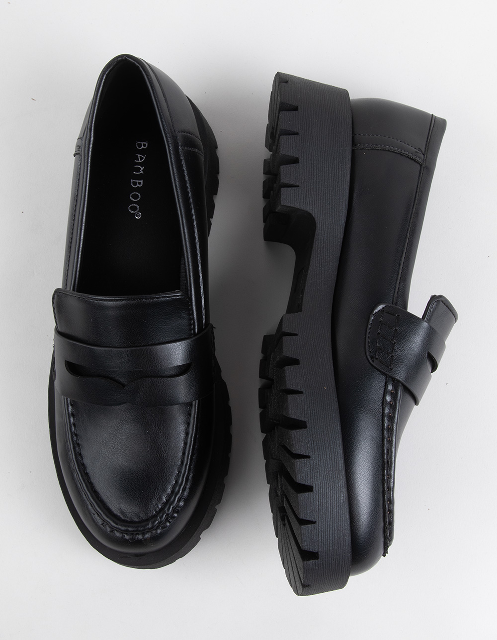 BAMBOO Hitch Womens Platform Loafers - BLACK