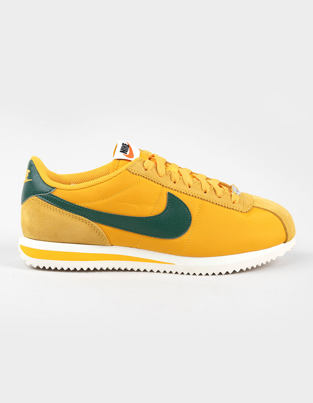 `NIKE