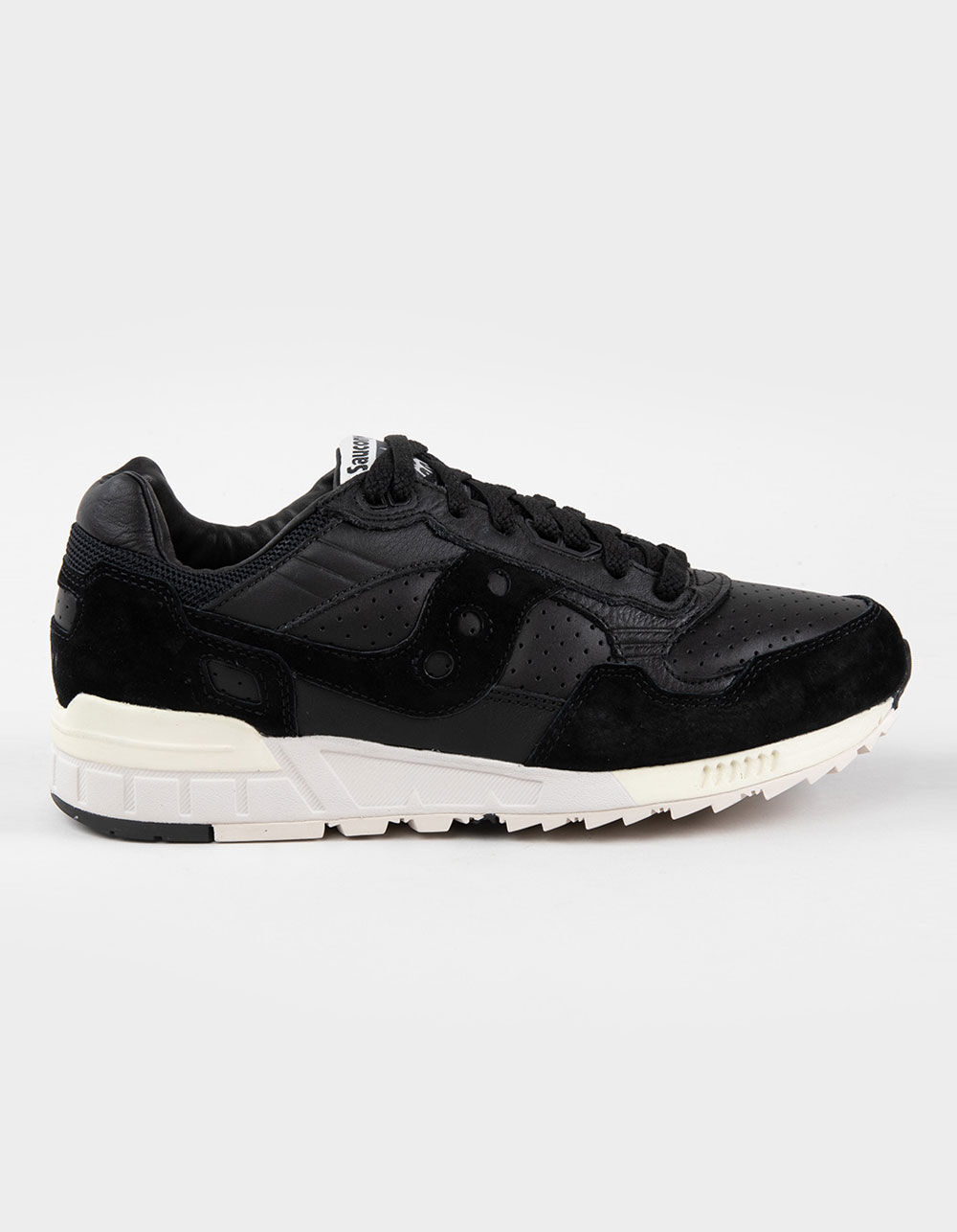 `SAUCONY
