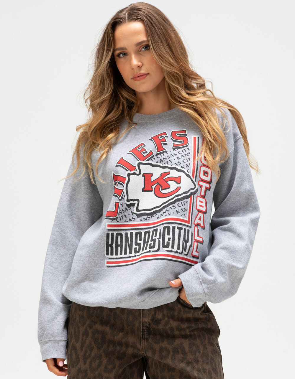 JUNK FOOD Kansas City Chiefs Backfield Womens Crewneck Sweatshirt