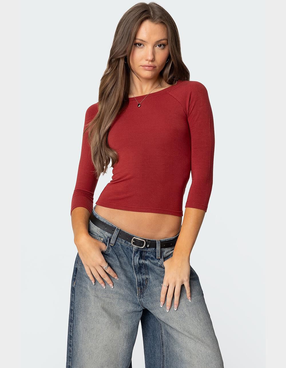 EDIKTED Mary Quarter Sleeve Wide Neck Top