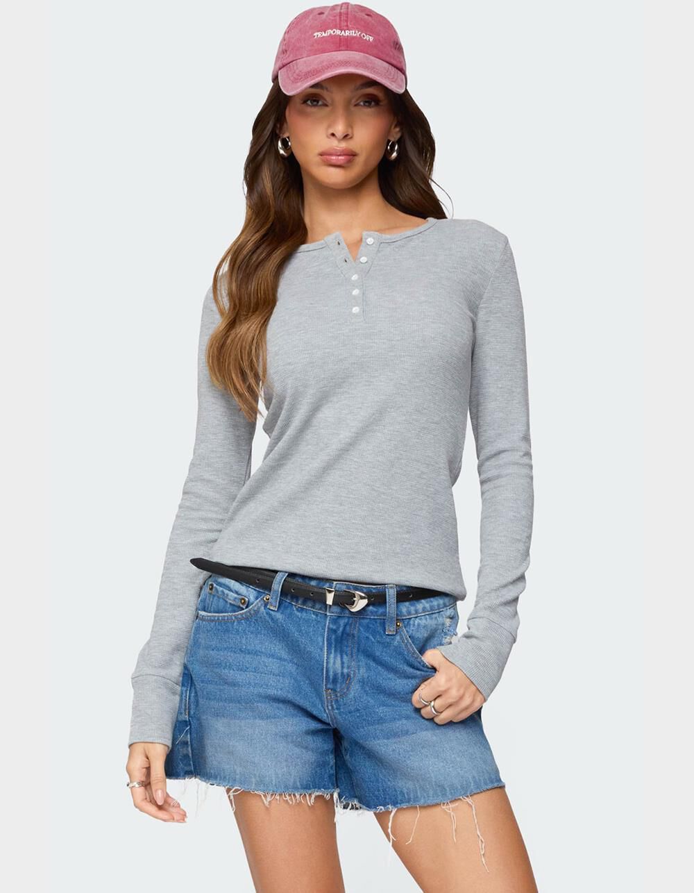 EDIKTED Helaine Waffle Henley Tee