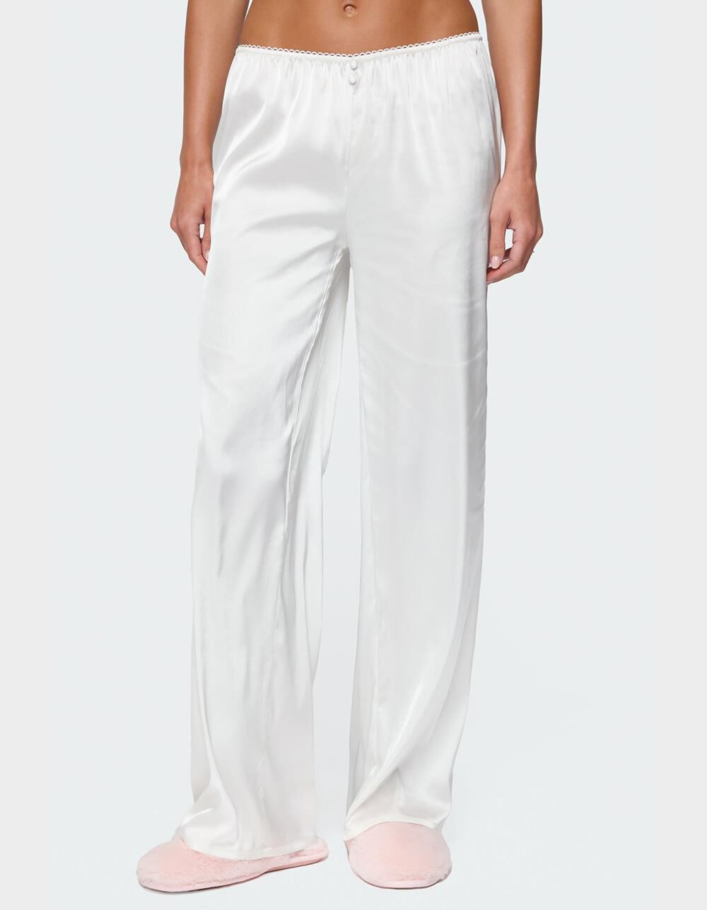 EDIKTED Izabella Satin Effect Pants