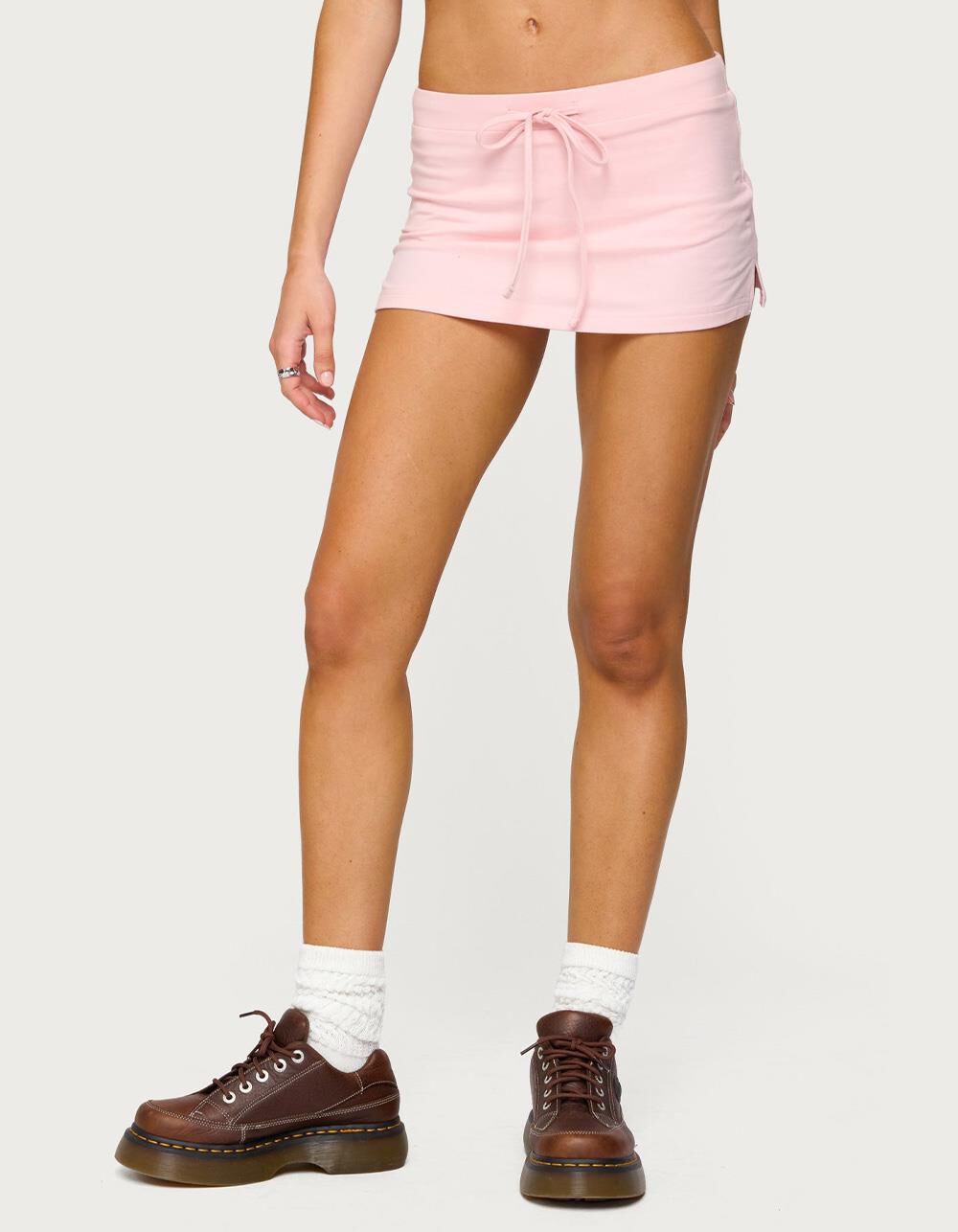 EDIKTED Bayside Slitted Micro Skort