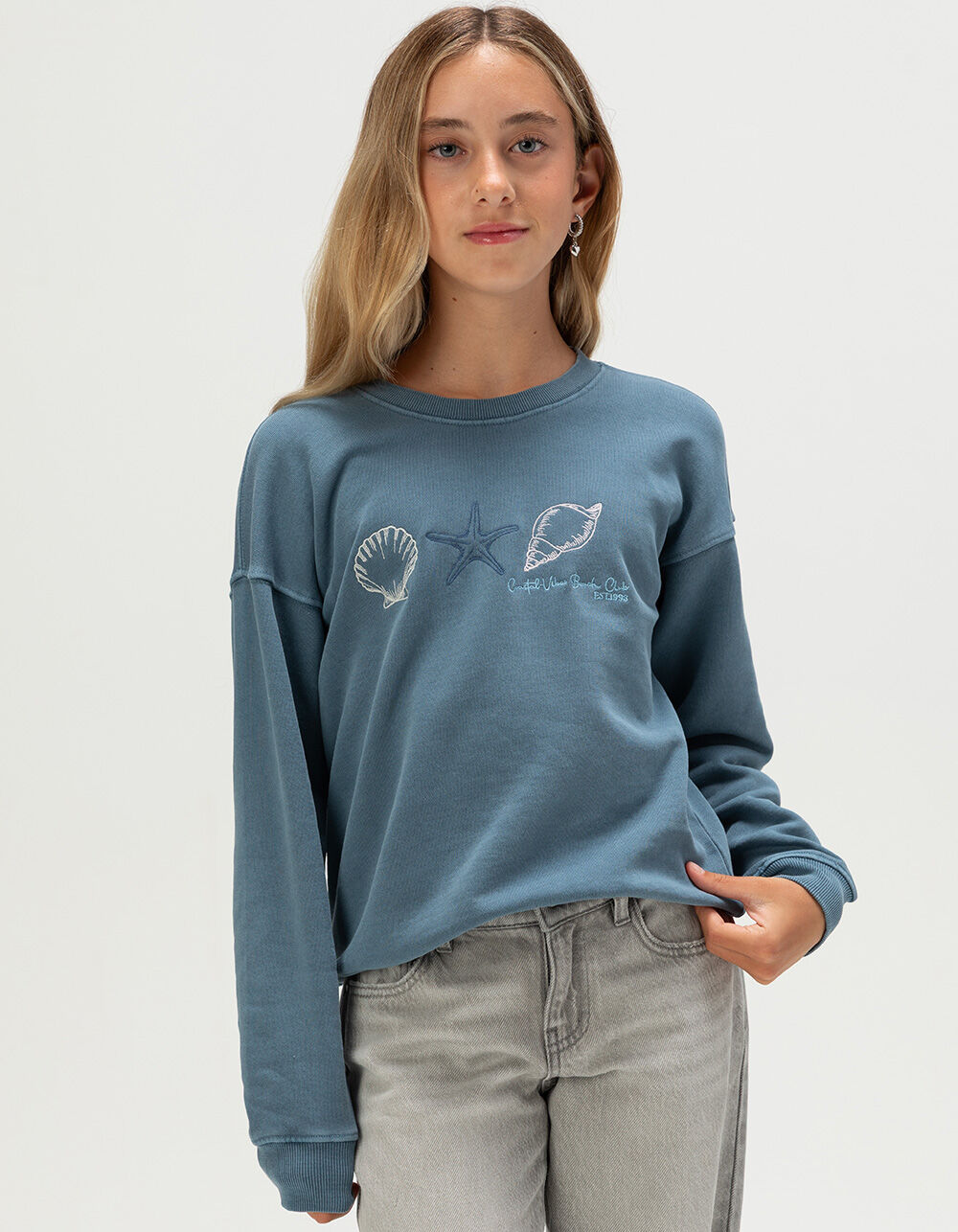 FULL TILT Embroidered Shell Girls Crewneck Boyfriend Sweatshirt