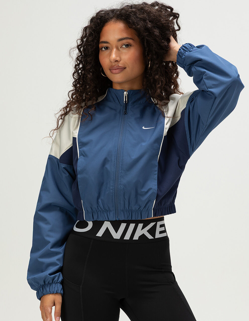 `NIKE