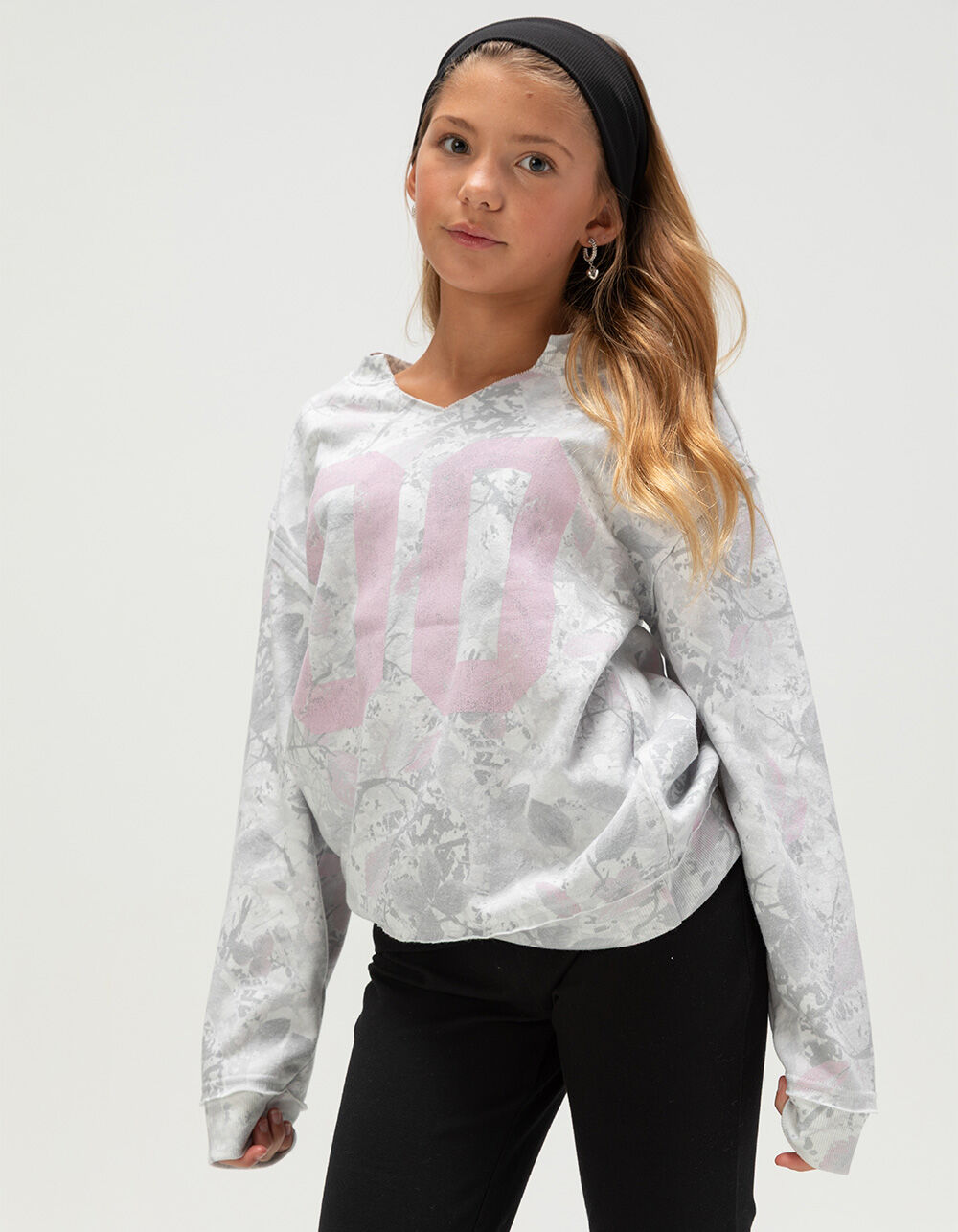FULL TILT 00 Camo Girls Notch Crewneck Sweatshirt