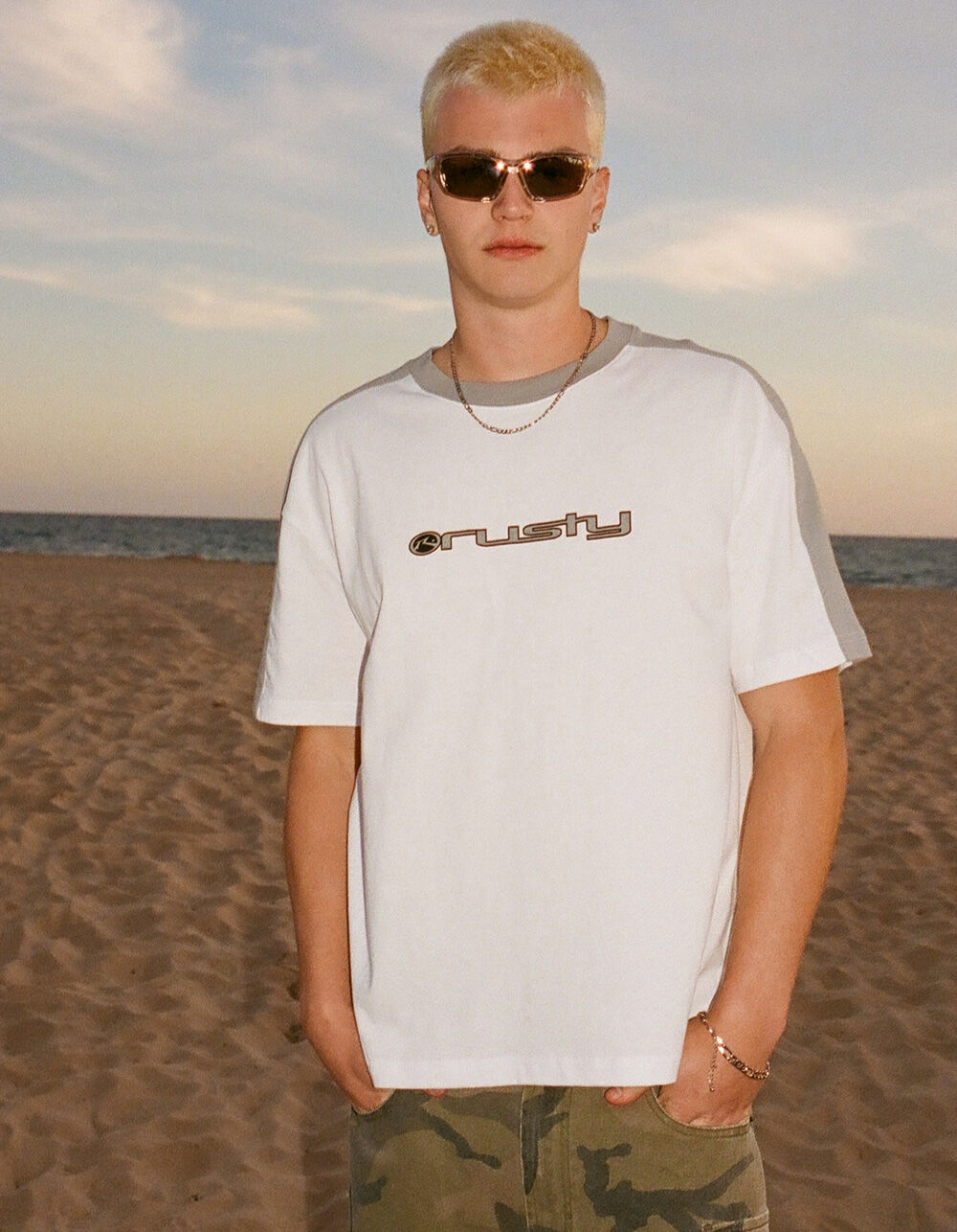 RUSTY Weapon Mens Tee