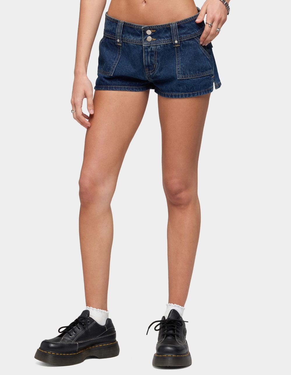 EDIKTED Keinan Low Rise Denim Shorts