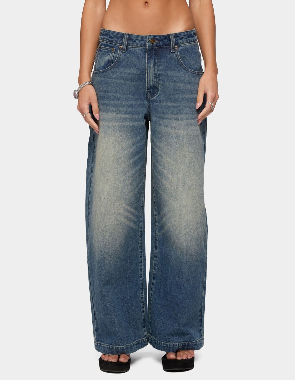 EDIKTED Sabira Low Rise Baggy Jeans