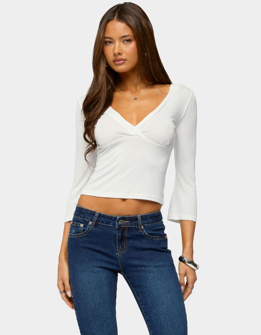EDIKTED Mar V-Neck Quarter Sleeve Top
