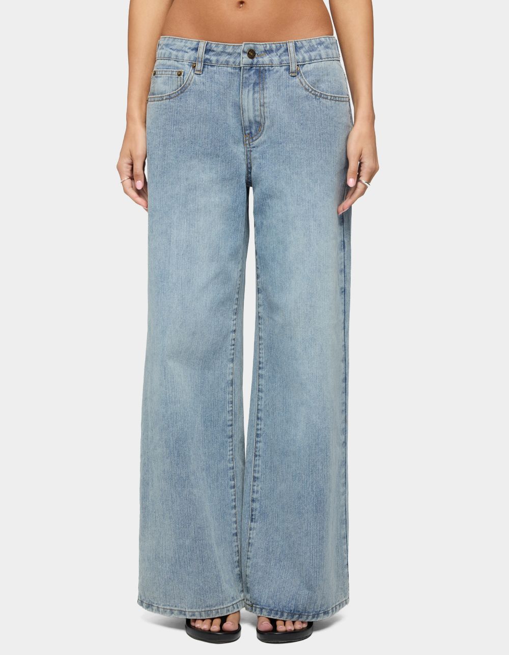 EDIKTED Darynne Low Rise Baggy Jeans
